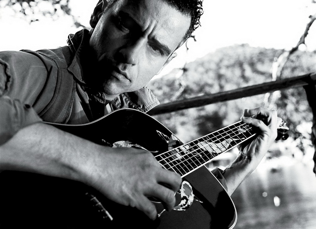photo eros-ramazzotti-2003-01.jpg
